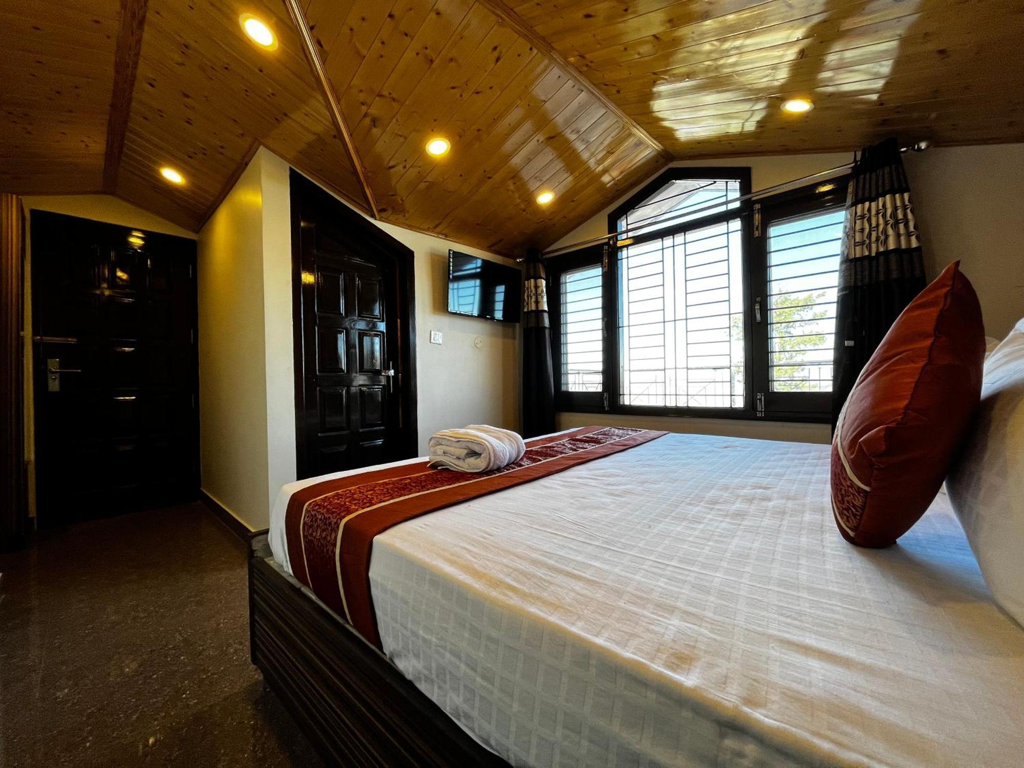 Puri'S Bnb Shimla Esterno foto