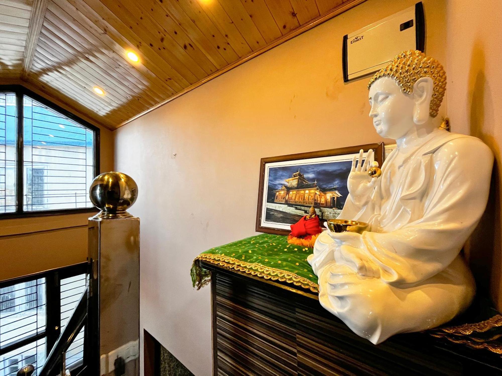 Puri'S Bnb Shimla Esterno foto