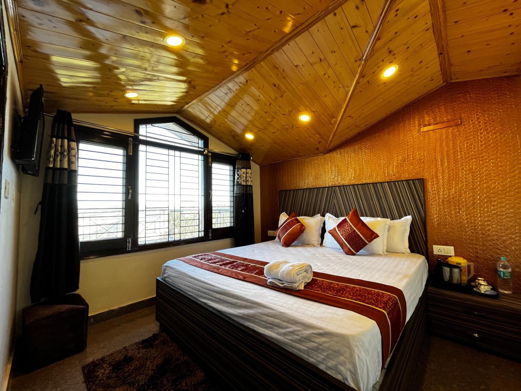 Puri'S Bnb Shimla Esterno foto