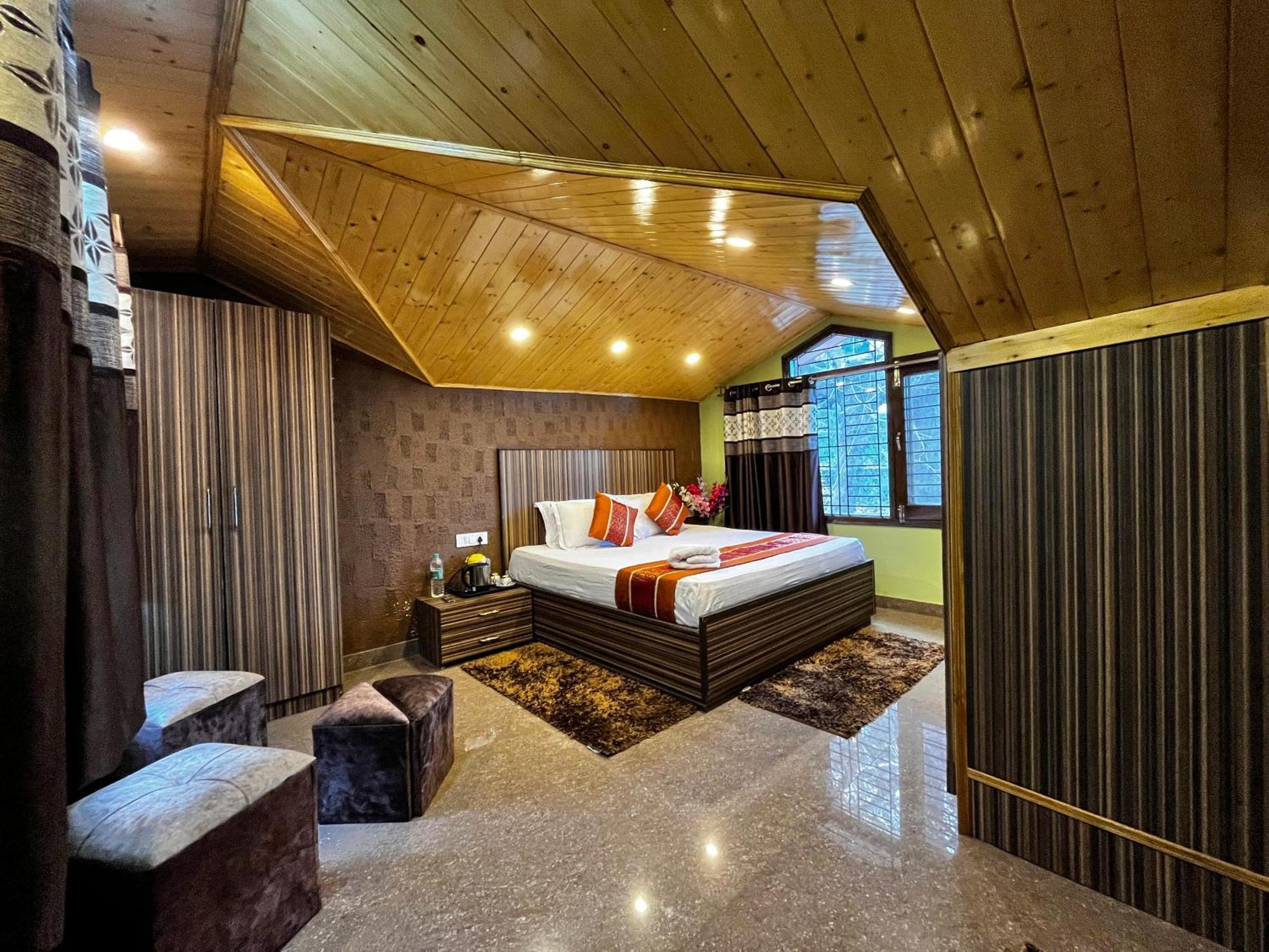 Puri'S Bnb Shimla Esterno foto