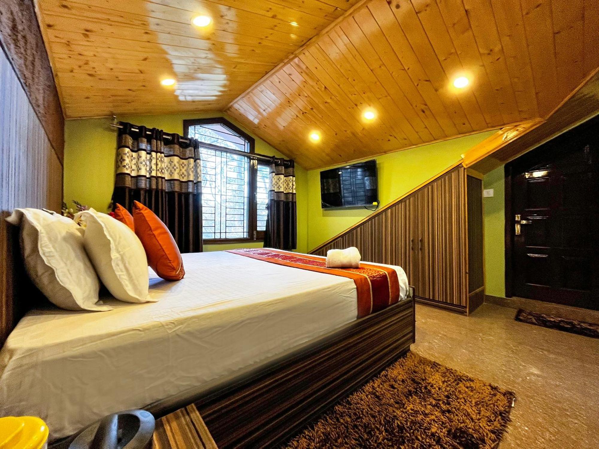 Puri'S Bnb Shimla Esterno foto