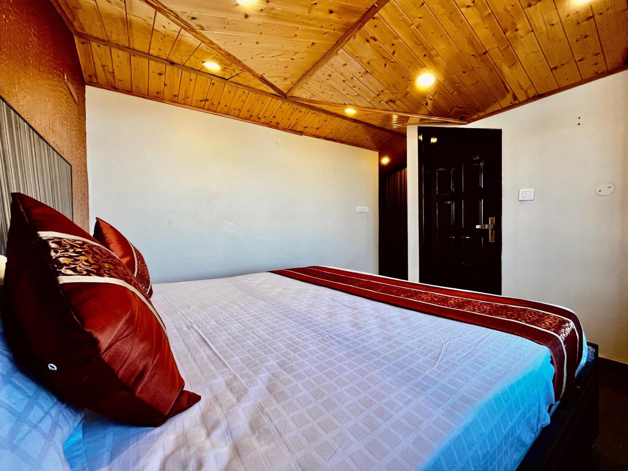 Puri'S Bnb Shimla Esterno foto